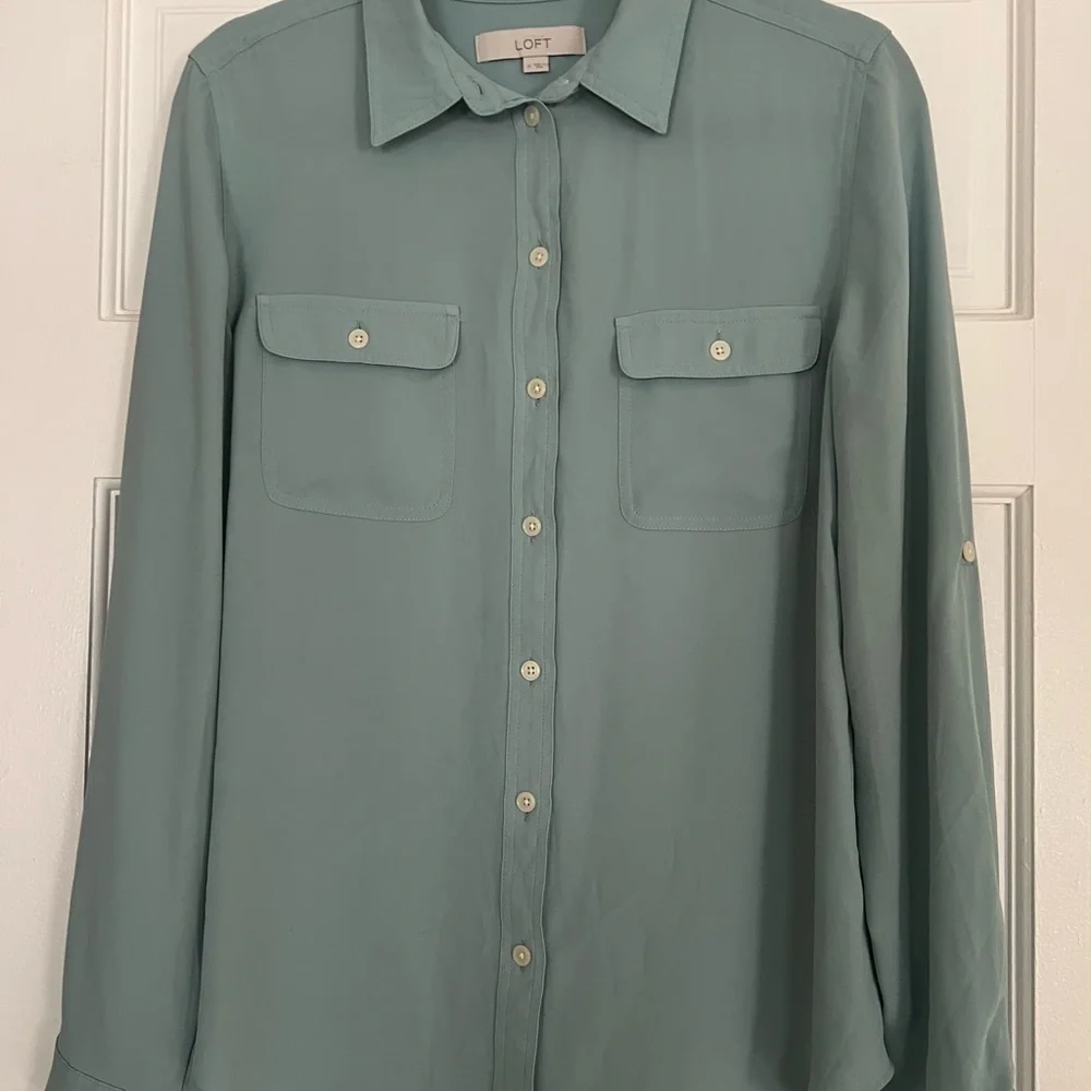 LOFT Light green Button-Up Shirt - Picture 1 of 2